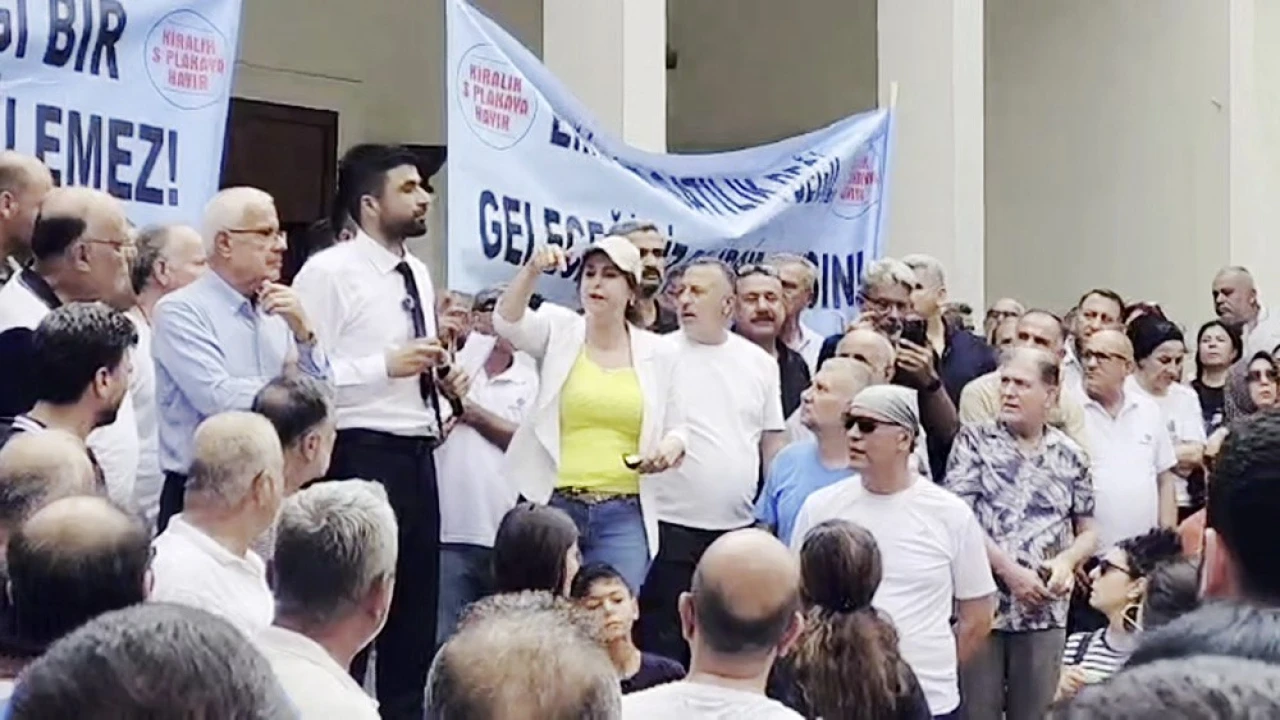 S plaka gerilimi: Biber gazlı müdahale