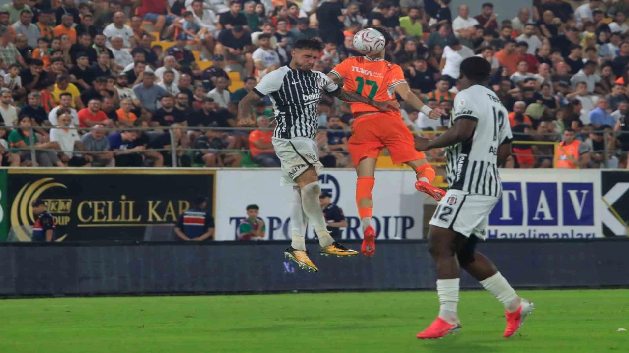 Trendyol Süper Lig: Corendon Alanyaspor: 1 - Beşiktaş: 0 (Maç sonucu)
