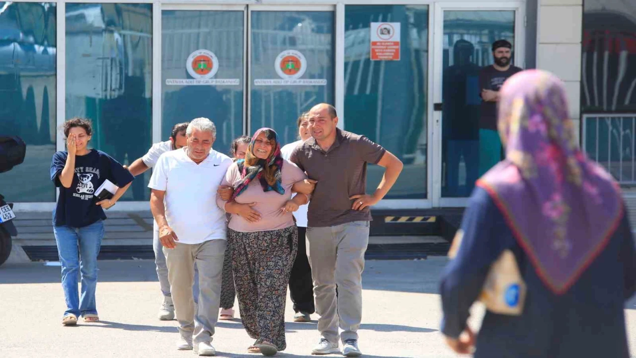 18 yaşındaki motosikletli genç kazada hayatını kaybetti cenazeyi alan aile gözyaşlarına boğuldu