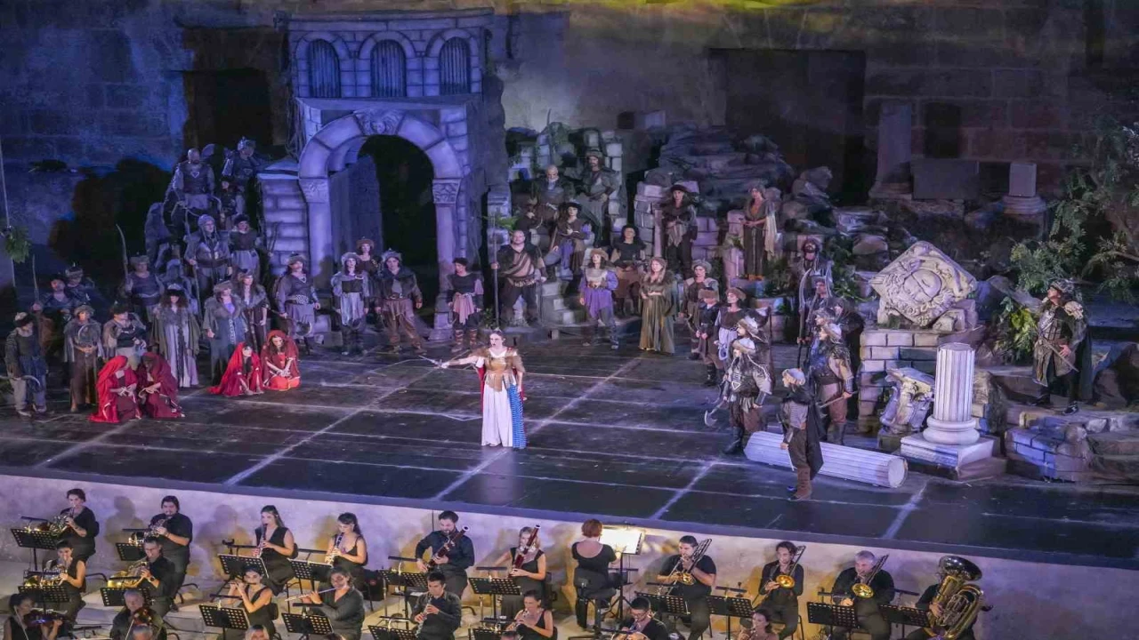 33. Uluslararası Aspendos Opera ve Bale Festivali Attila ile başladı