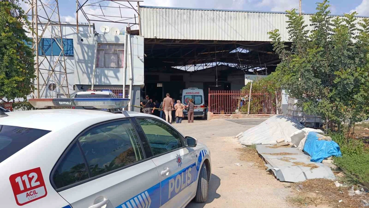 Adanada iş yeri sahibi ölü bulundu