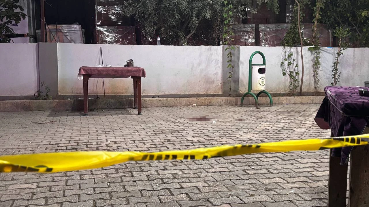 Adanada kahvehanede silahlı çatışma: 1 ölü, 5 yaralı