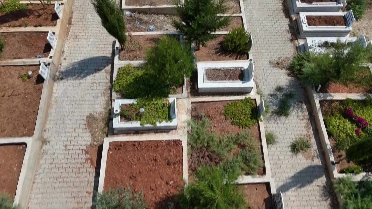 Adanada mezar yeri ücretine yüzde 100 zam yapıldı