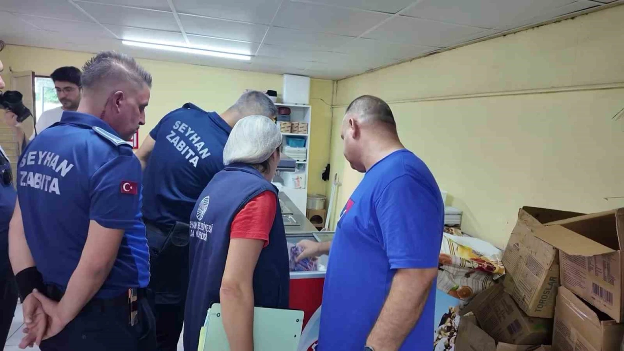 Adanada okul kantinleri mercek altında: Yasaklı gıdalar tek tek denetlendi