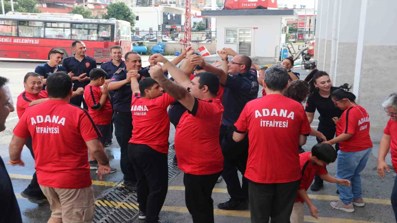 Adanada özel çocuklar itfaiyeci oldu