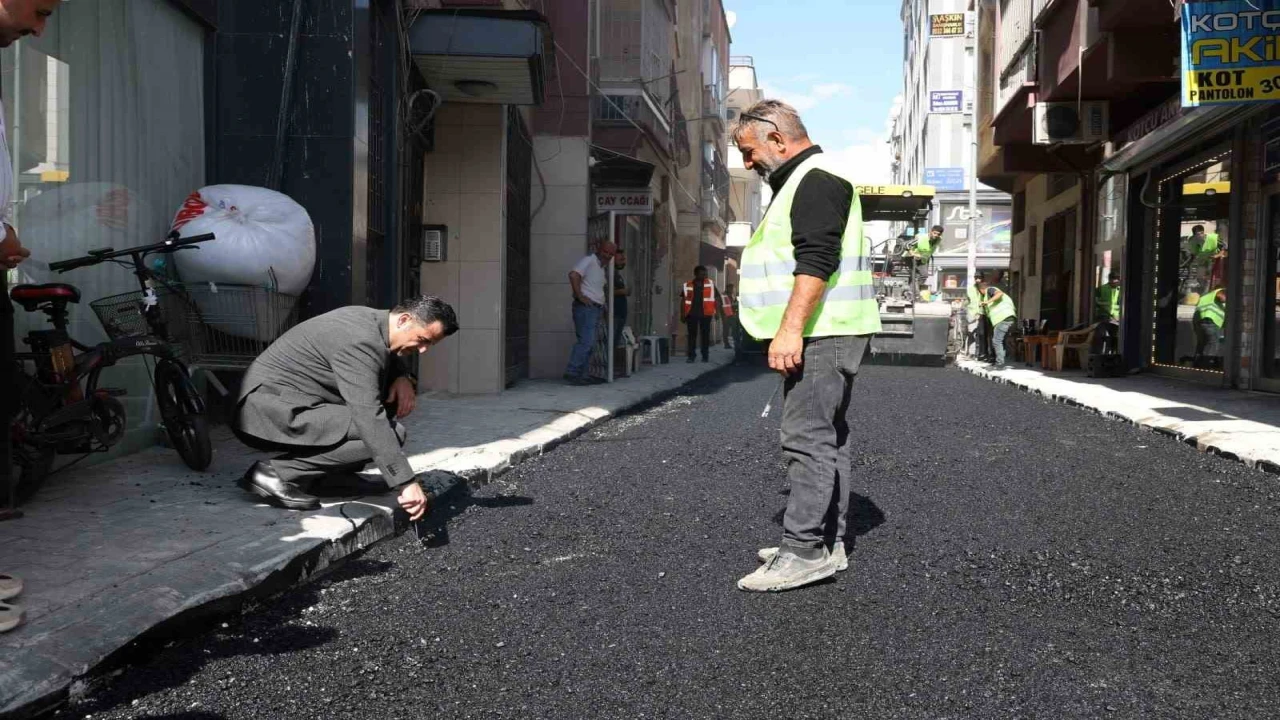 Akdenizde yol çalışmaları hız kesmeden sürüyor