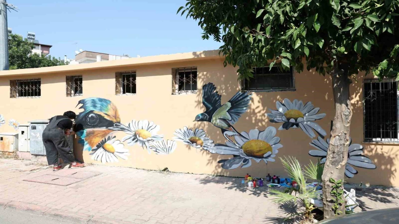 Akdenizin parkları sanatla renkleniyor