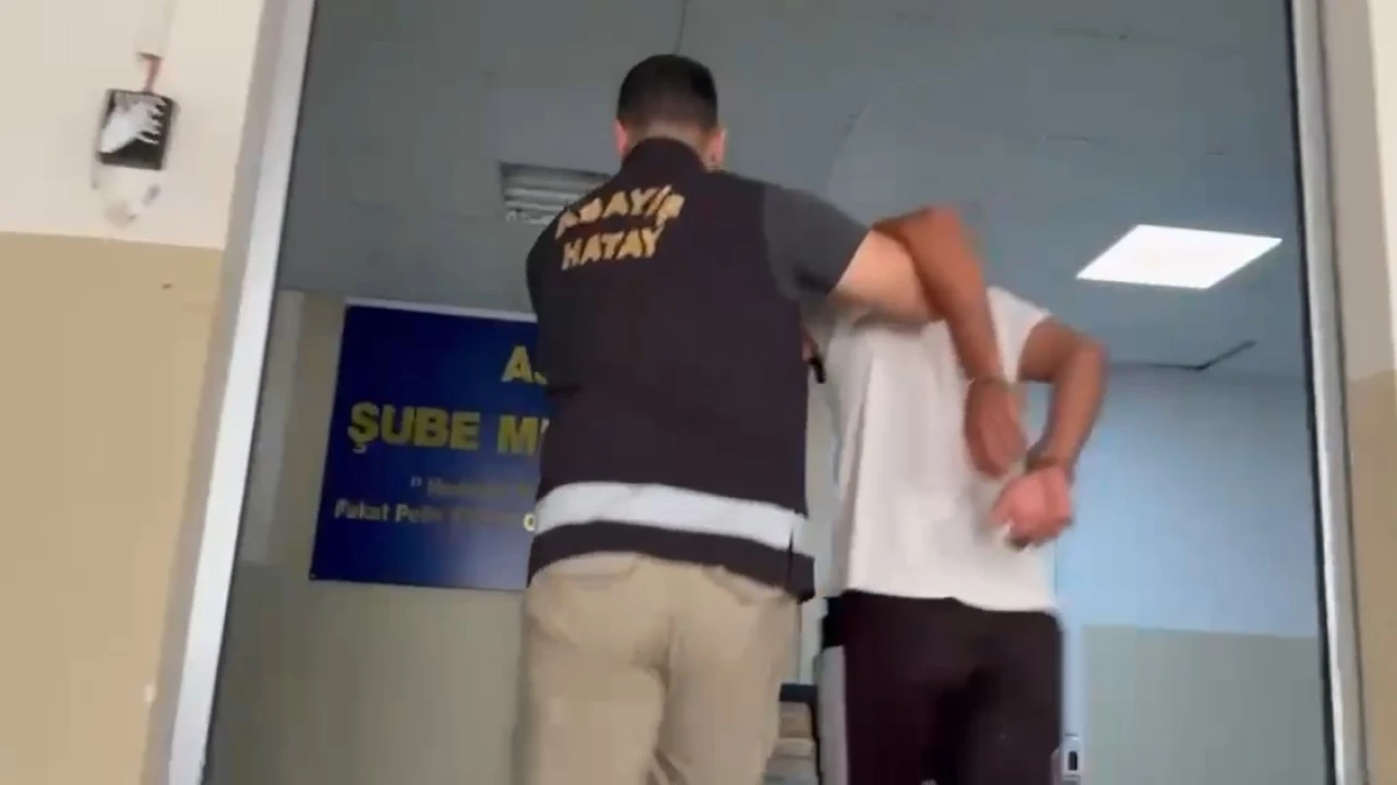 Antakyada 9 yıl 1 ay 15 gün hapis cezasıyla aranan firari yakalandı