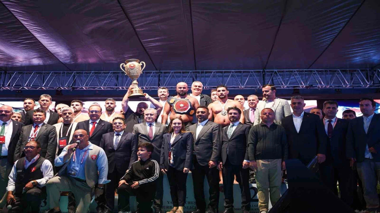 Antalya Büyükşehir Belediyesi, İstanbuldan 12 madalya ile döndü