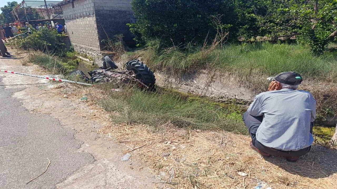 Antalyada su kanalına düşen traktörün sürücüsü hayatını kaybetti