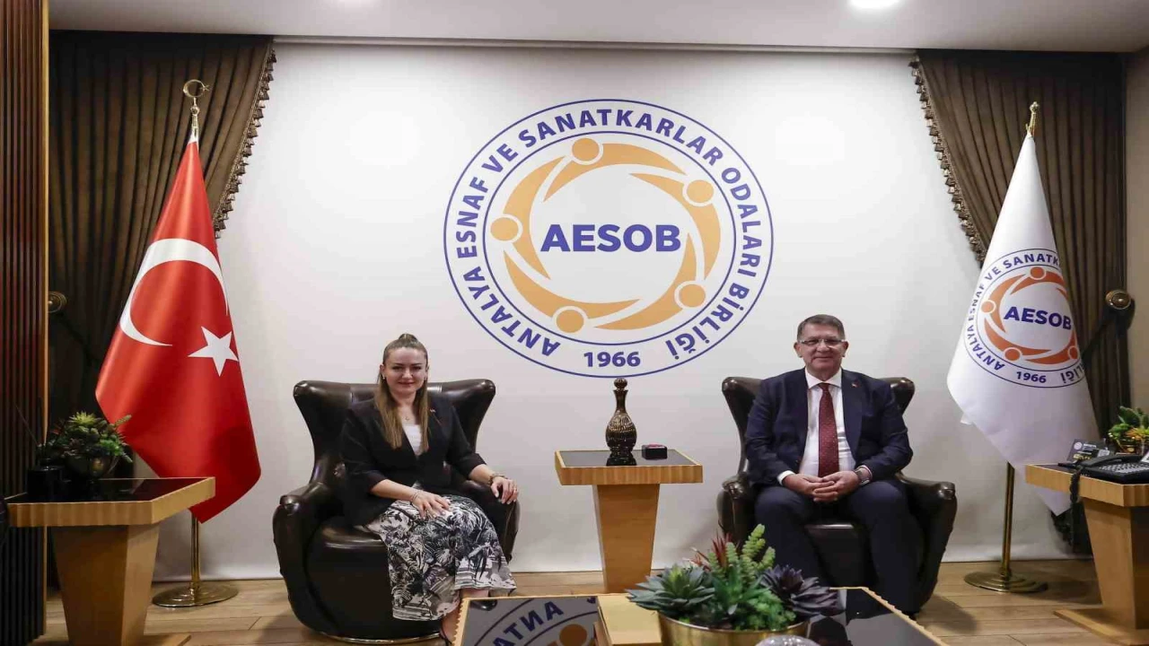 Başkan Vekili Özdemir: Esnafımız bizim çözüm ortağımız
