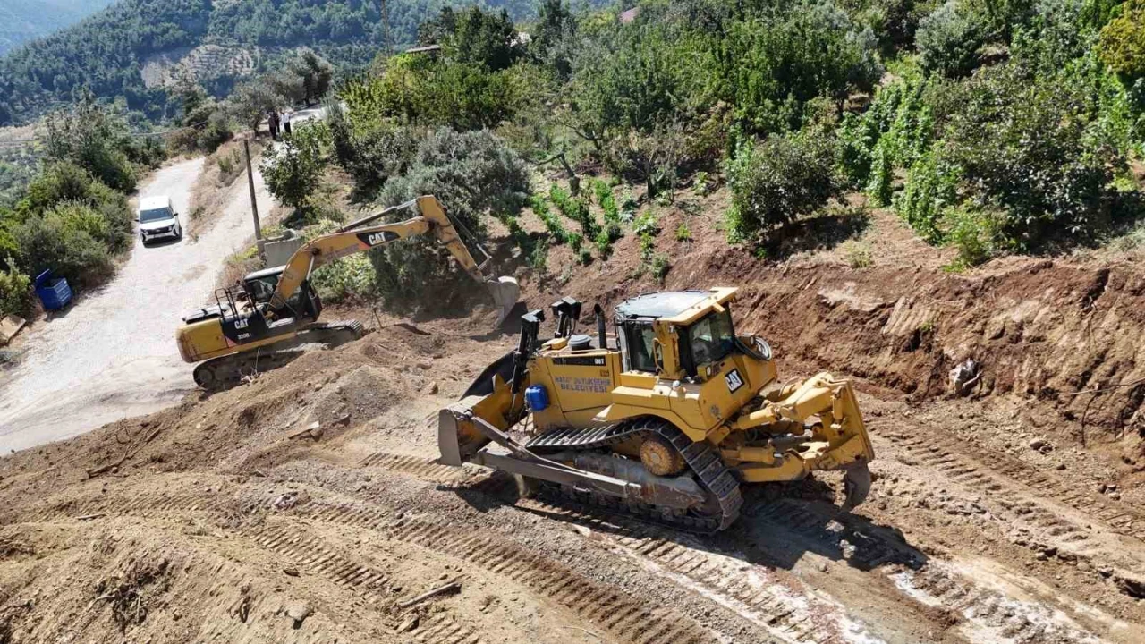 Benliderede ulaşımı rahatlatacak yol çalışması başlatıldı