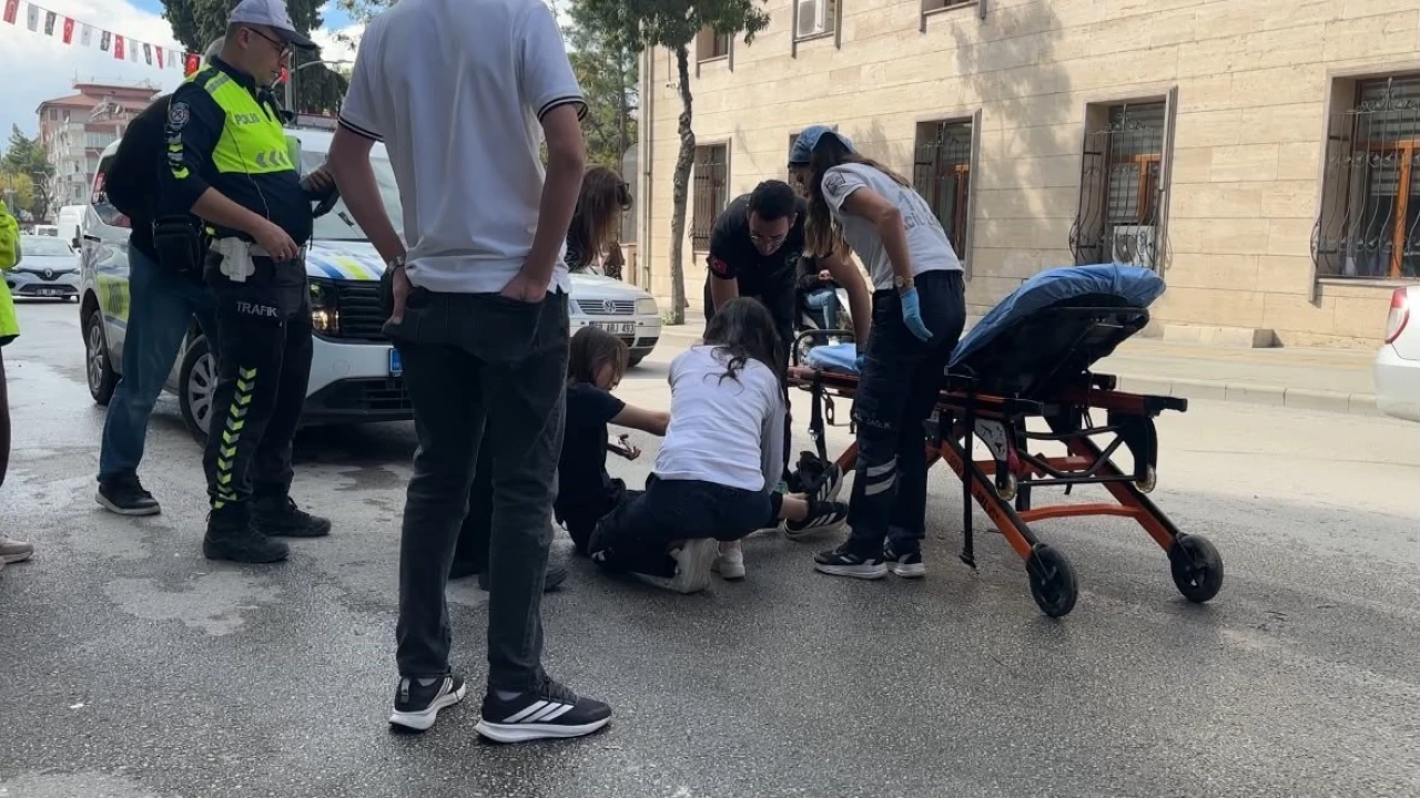 Burdurda motosiklet devrildi: 1 yaralı