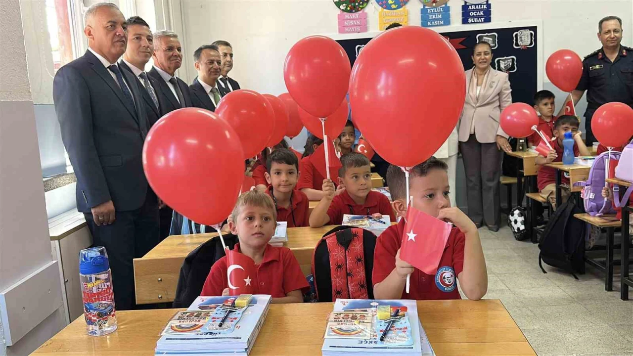 Burdurda yeni eğitim öğretim yılı başladı: 41 bin 943 öğrenci ders başı yaptı