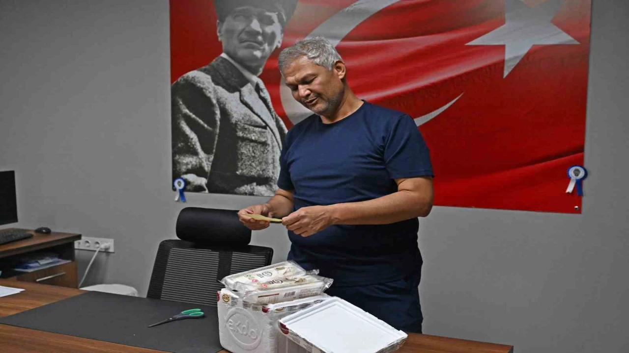 Depremde annesinin cenaze naklini yapan ekiplere 3,5 yıl sonra duygulandıran teşekkür
