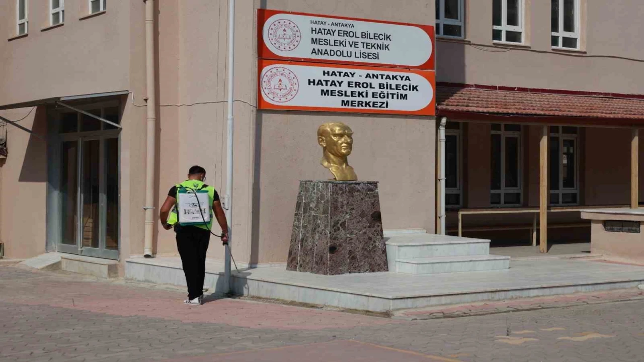 HBB, okullarda haşere ve vektörle mücadele başlattı