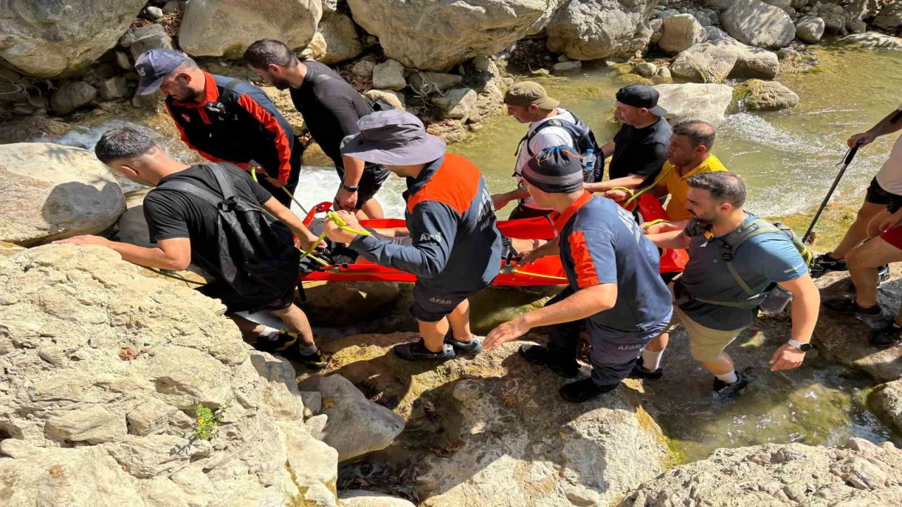 Kahramanmaraşta kanyonda yaralanan vatandaş kurtarıldı