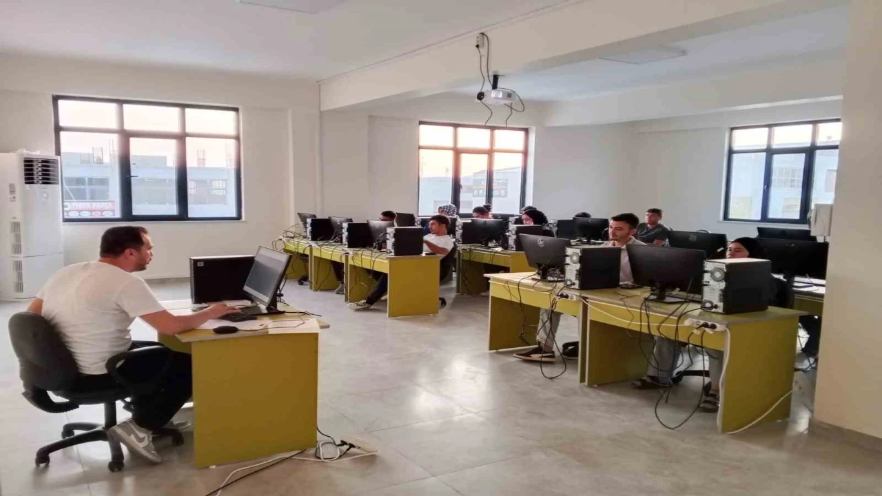 Kahramanmaraşta mobilyacıların dijital teknolojilere erişimi desteklendi