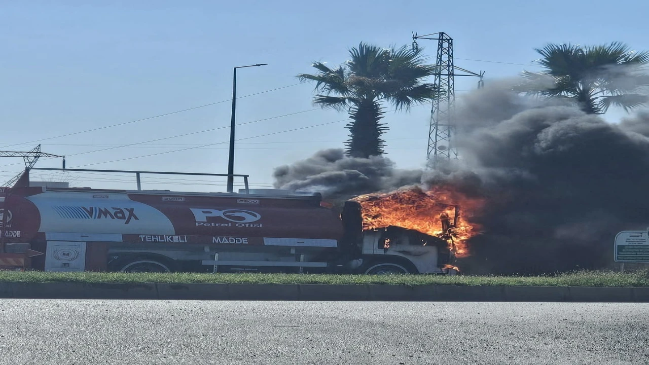 Kahramanmaraşta yakıt tankerinde çıkan yangın korkuttu