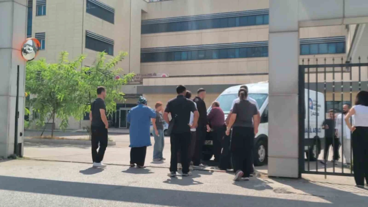 Kürek sörfü yaparken boğularak hayatını kaybeden gencin annesinin feryatları yürek sızlattı
