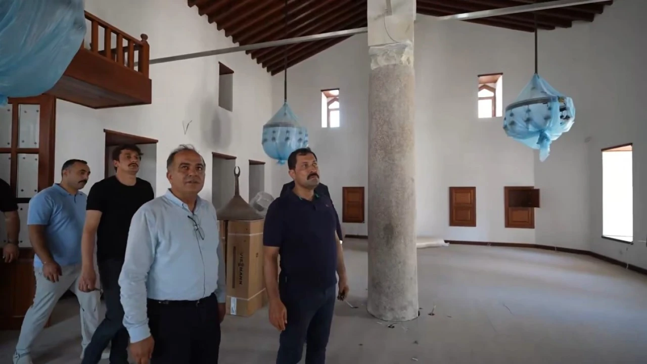 Mahremiye ve Şeyh Ali camilerindeki restorasyon çalışmaları incelendi