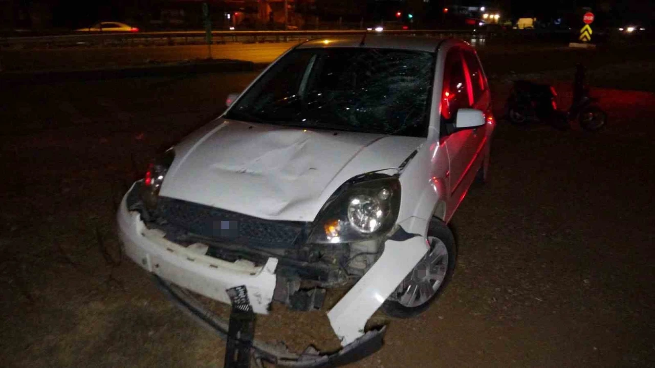Manavgatta motorlu bisiklet ile otomobil çarpıştı: 1 yaralı