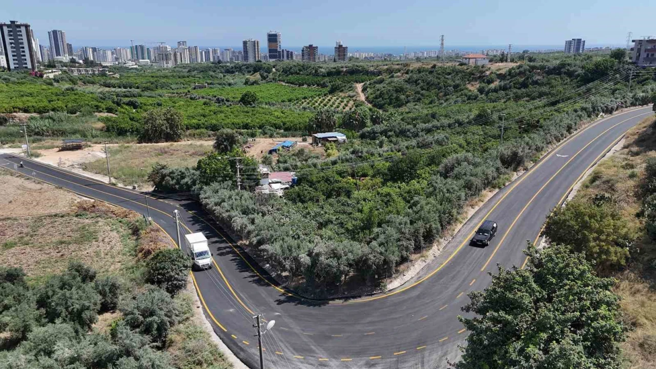 Mersinde 11,5 kilometrelik yol yenilendi