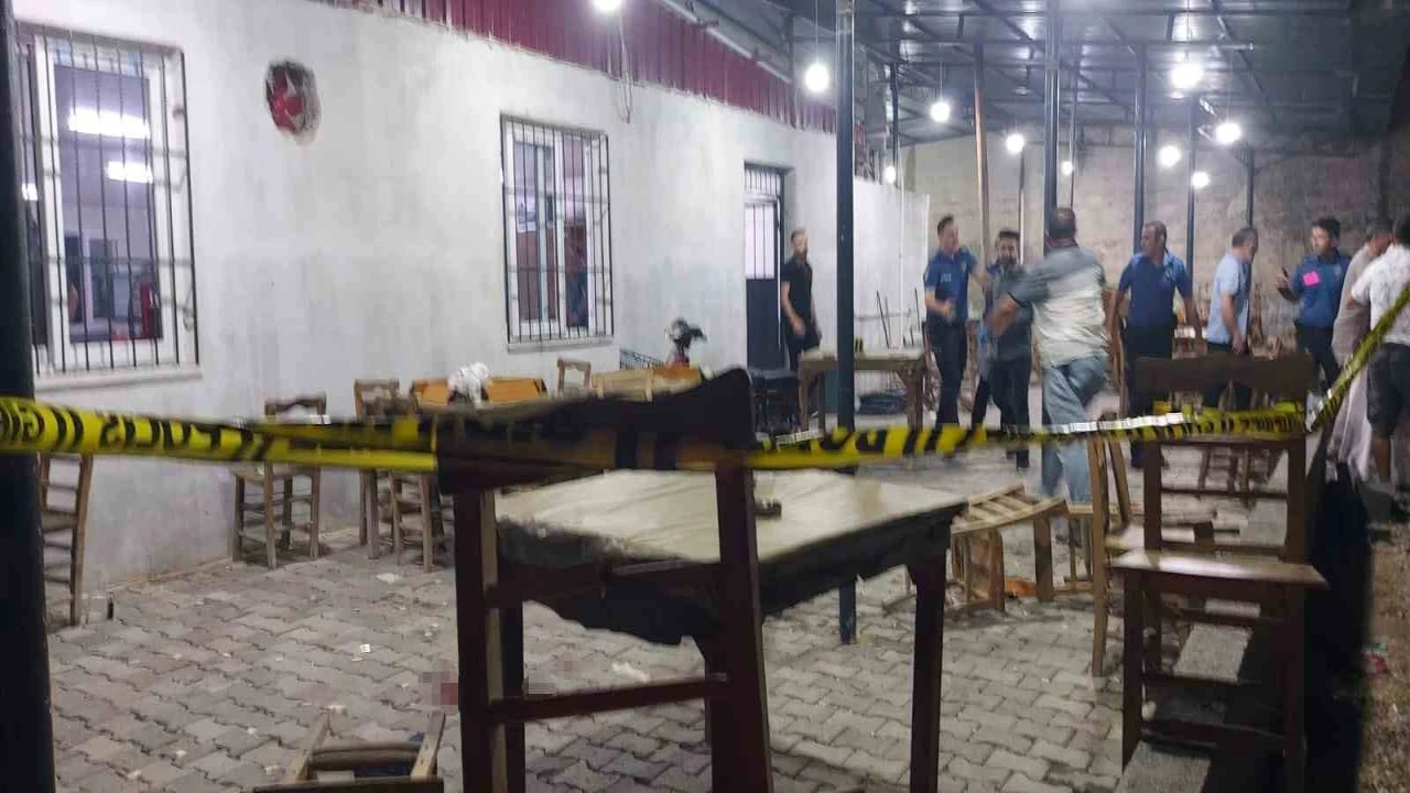 Mersinde kahvehaneye silahlı saldırı: 1 ölü, 4 yaralı