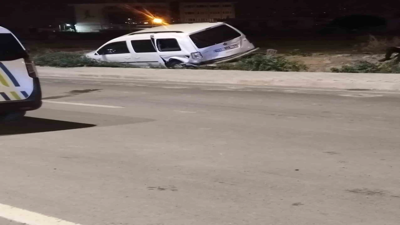 Osmaniyede iki araç çarpıştı: 3 yaralı