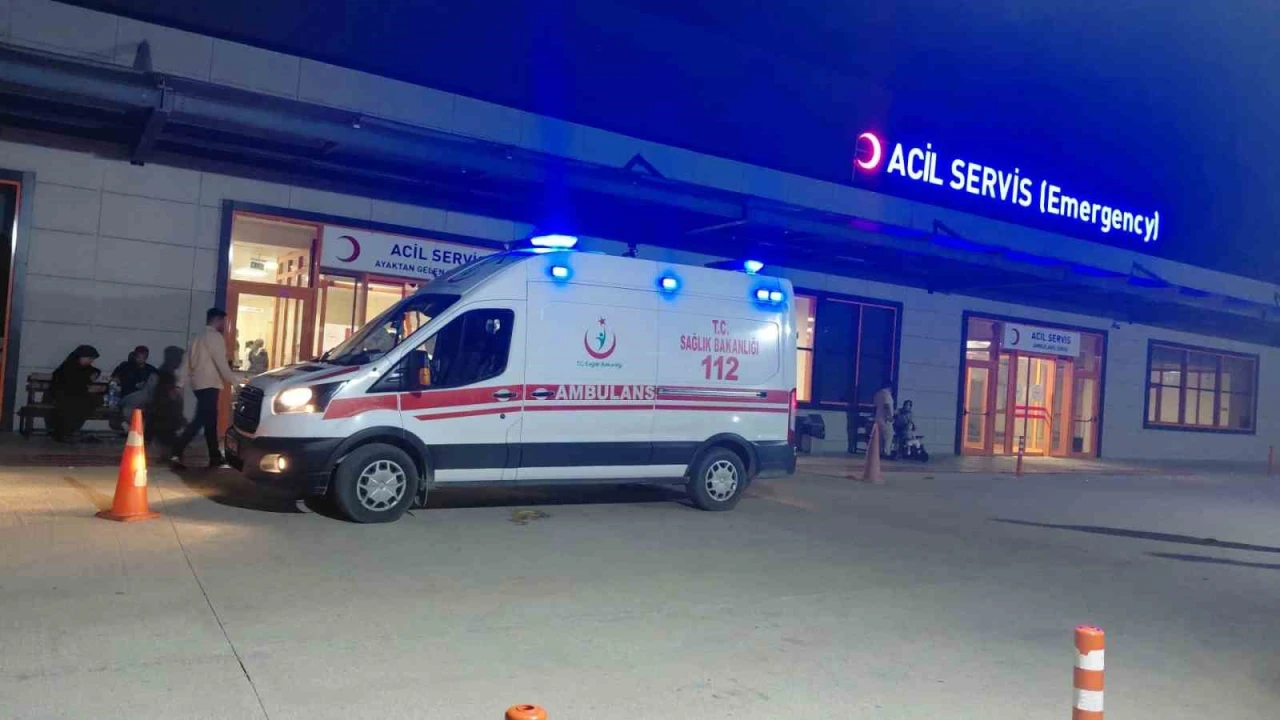 Osmaniyede otomobil ile motosiklet çarpıştı: 1 yaralı