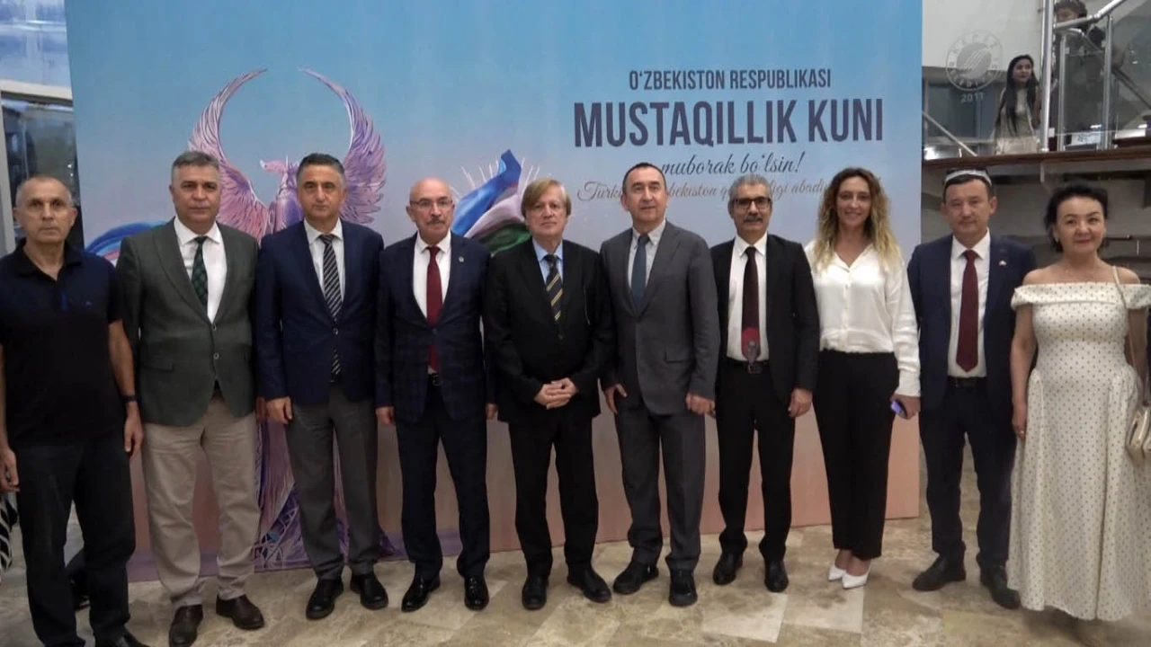 Özbekistanın bağımsızlığının 35. yılı Antalyada kutlandı
