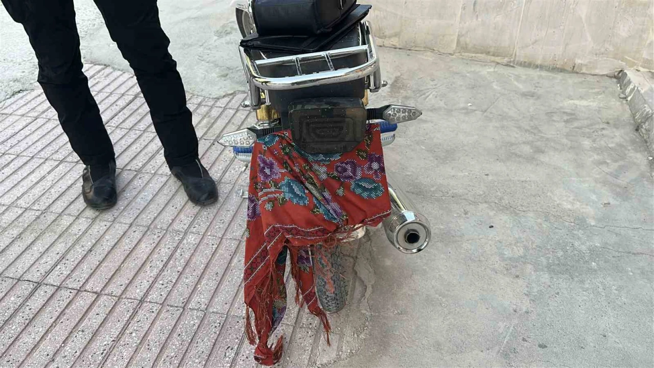 Polisten kaçıp ehliyet sınavına girdi: Polis sınav merkezi kapısında sürücüyü bekledi