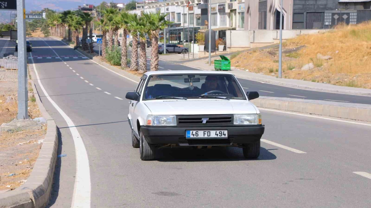 Sanayide 80 bin TL fiyat aldı, otomobilini 10 bin TLye kendi boyadı