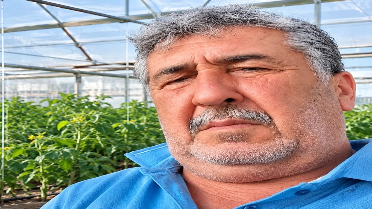 Serada sulama yaparken rahatsızlanan çiftçi, 15 günlük hayat mücadelesini kaybetti