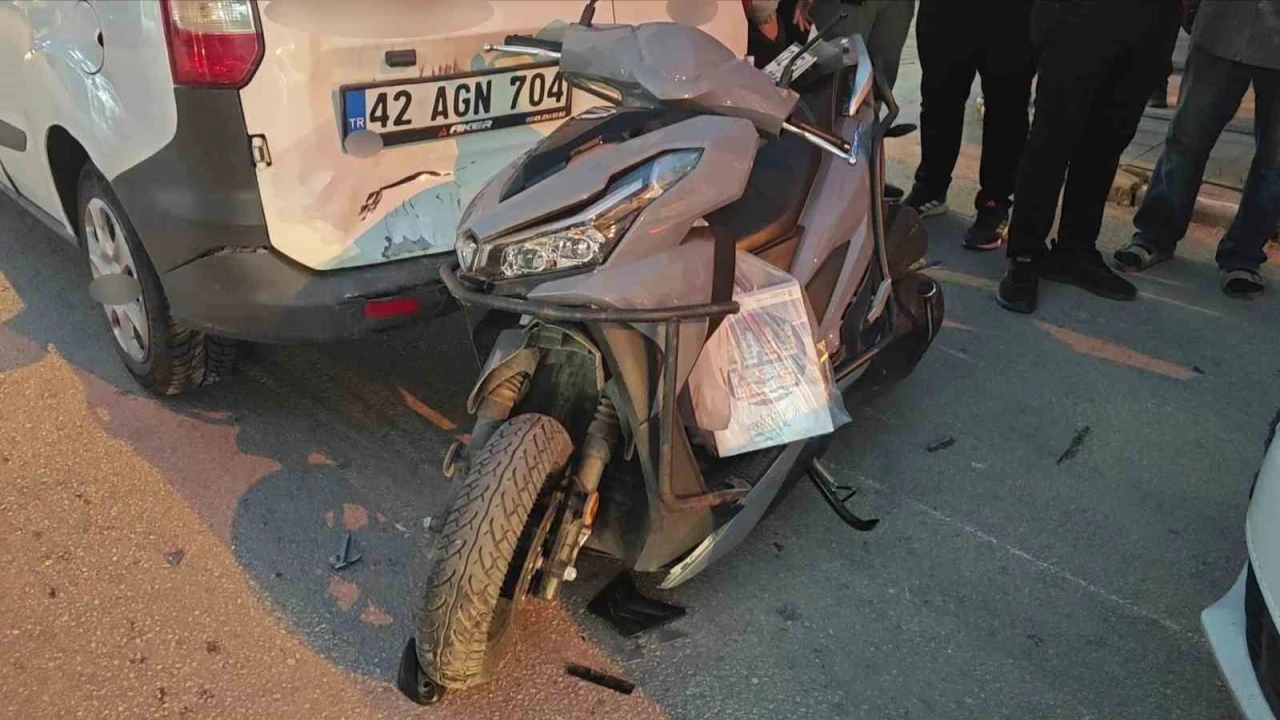 Trafik kazasında sürücü yaralandı
