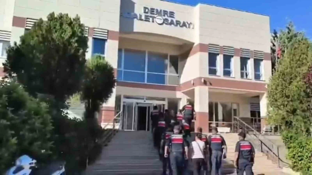 Villa ve bungalov kiralama ilanıyla dolandırıcılığa 2 tutuklama