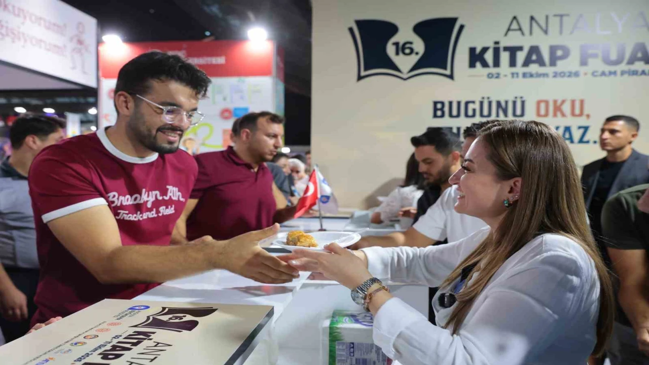 16. Antalya Kitap Fuarına 1 milyonu aşkın rekor katılım