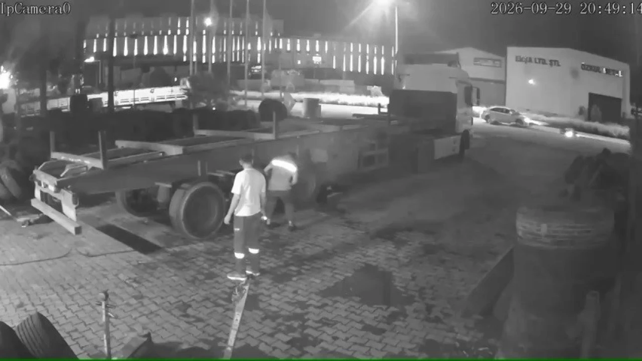45 günlük evli çiftin yaralandığı kaza kamerada