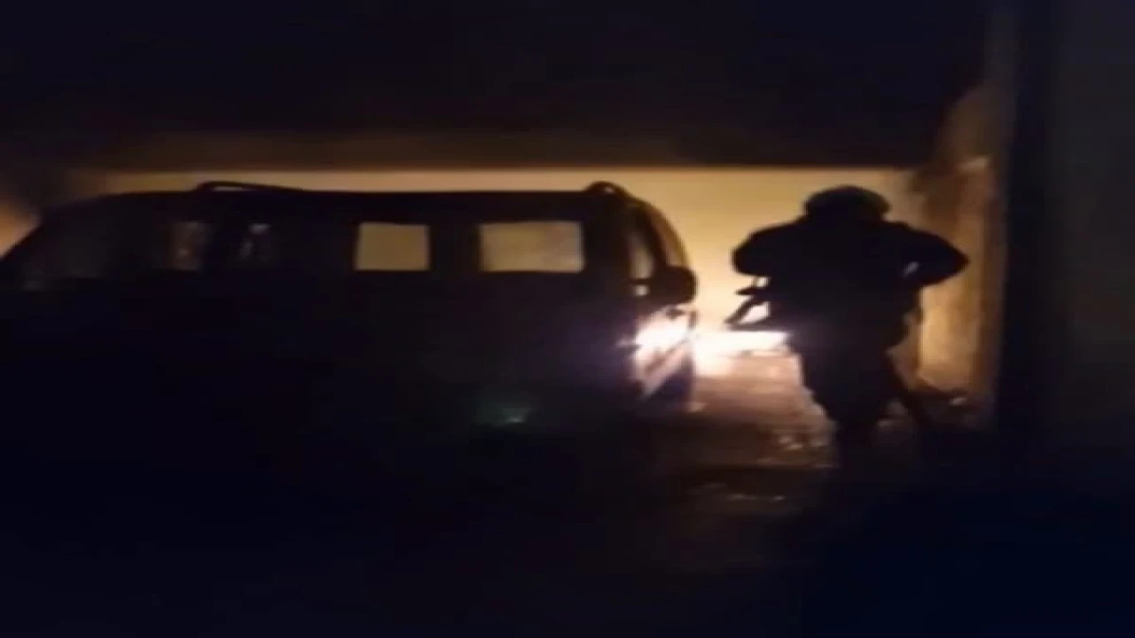 Antakyada metruk iş yerinde yangın çıktı
