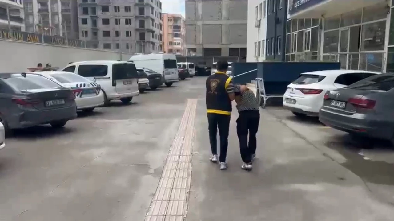 İskenderunda 2 yıl 5 ay 56 gün hapis cezasıyla aranan şahıs tutuklandı