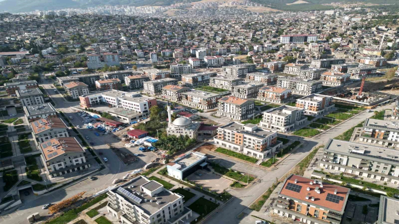 Kahramanmaraşta deprem izleri yerini yeni yapılara bıraktı