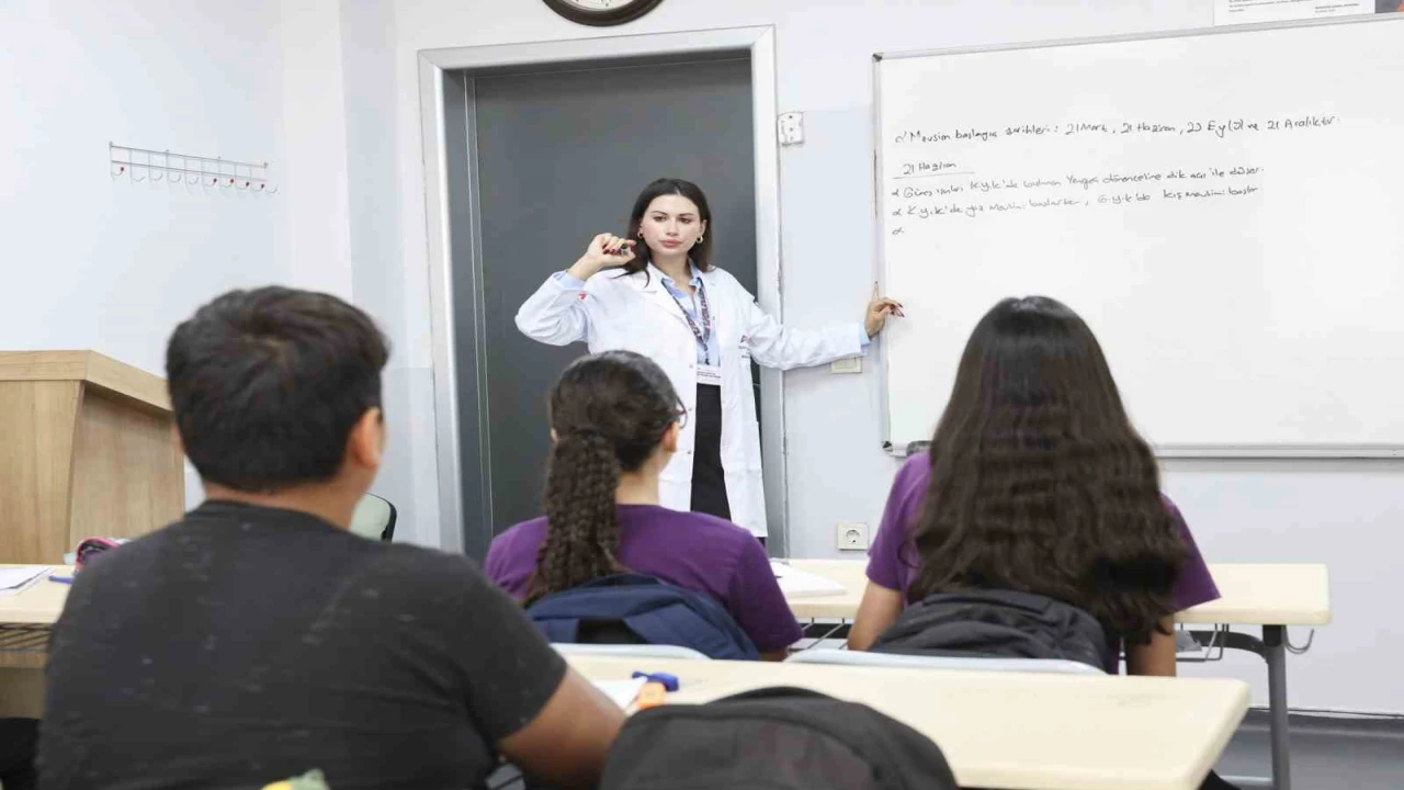Mersin Büyükşehir Belediyesinin kurs merkezlerinde yeni dönem başladı