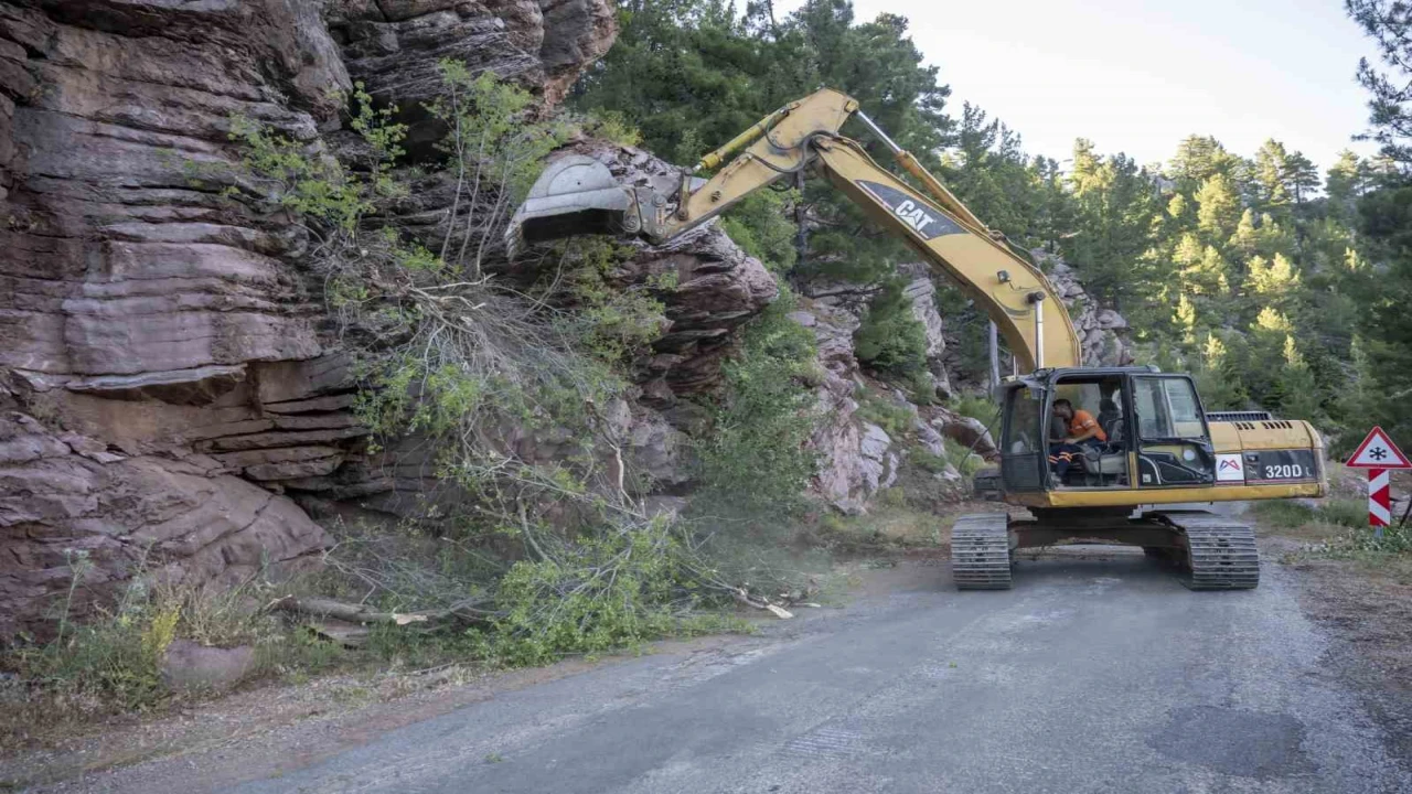 Mersinde 14 kilometrelik yayla yolu yenilendi