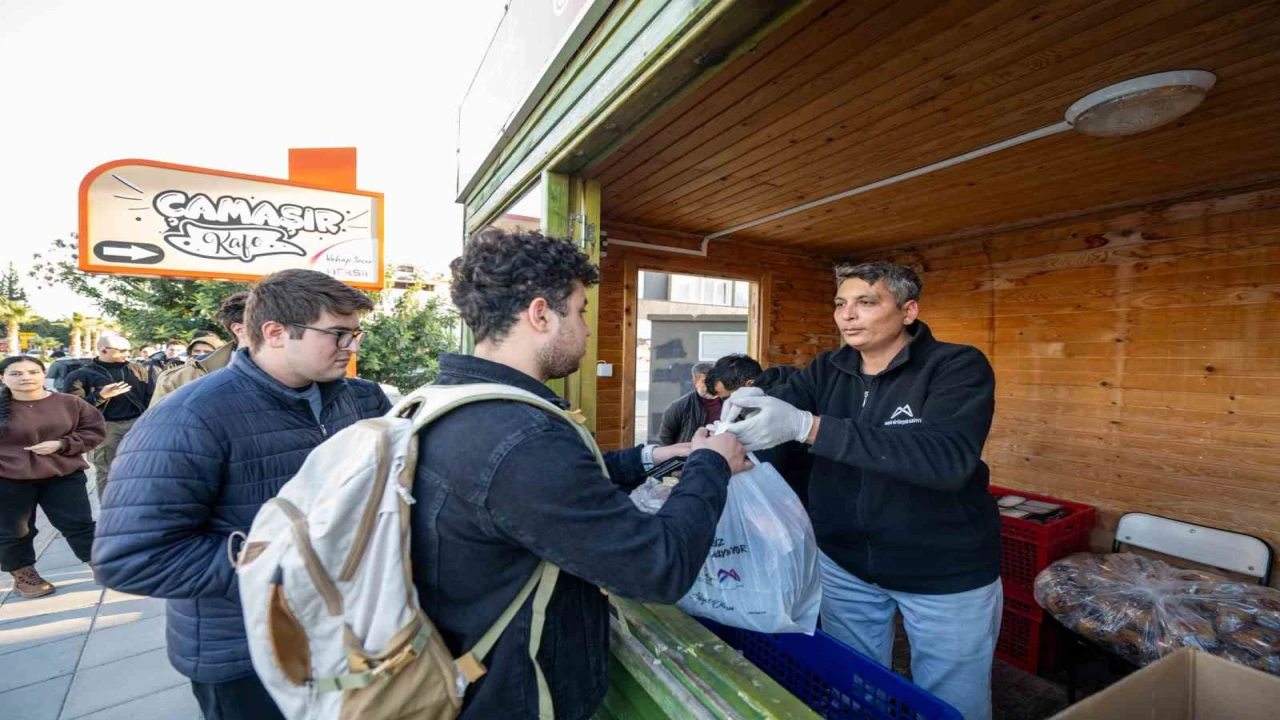 Mersinde üniversite öğrencilerine çok yönlü destek