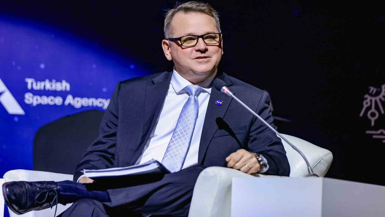 NASA Başkan Yardımcısı Anderson: Ay yüzeyinde kalıcı varlık oluşturmaya başlayacağız, ardından hedefimizi Marsa çevireceğiz