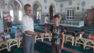 11 yaşındaki Zaferden örnek davranış