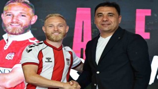 Alex Pritchard, Sivasspora imzayı attı