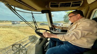 Altıeylülde altın başak hasadı gerçekleşti