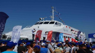 Aydın-Muğla deniz otobüsü seferleri başladı: CHP Lideri Özgür Özel kaptan köşküne geçerek ilk seferin startını verdi