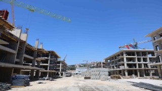 Azerbaycan Mahallesindeki binalar hızla yükseliyor